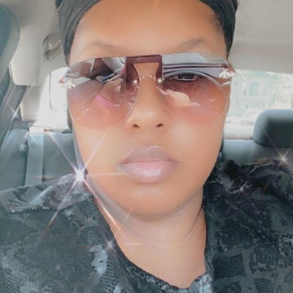 Meet your Posher, LaTiya